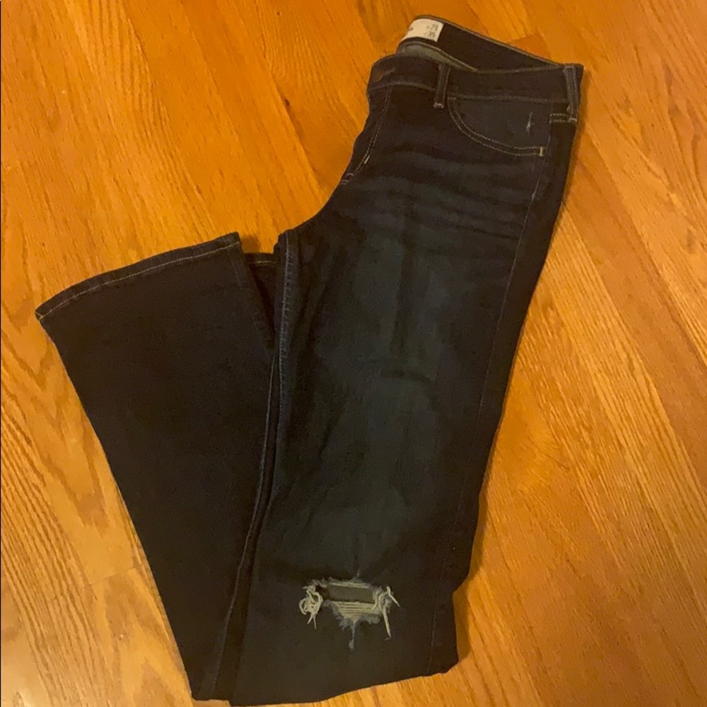 Holister Jean